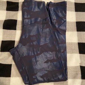 Offline Real Me High Waisted Camo 7/8 Legging